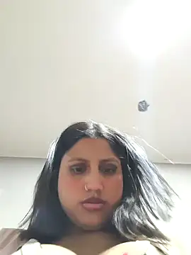 Snapshot of Adrianisx chatting on 02-08-25, 11:34 Adrianisx online show from 02-08-25, 11:34