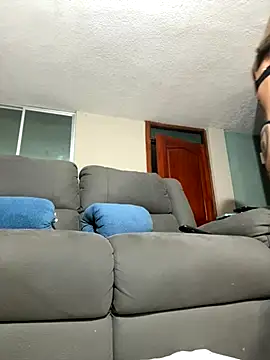 Snapshot of Adrianisx chatting on 10-20-25, 03:29 Adrianisx online show from 10-20-25, 03:29