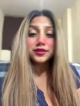 Snapshot of Adrianisx chatting on 08-02-26, 02:43 Adrianisx online show from 08-02-26, 02:43