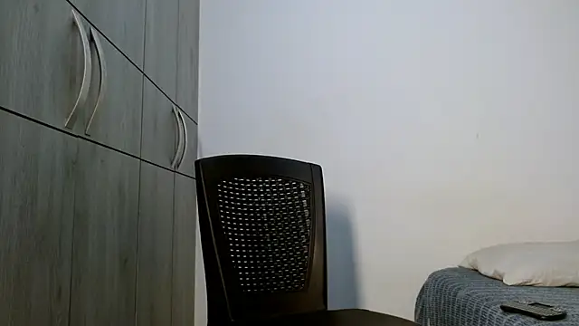 lonelydick2002 online show from 10-29-25, 10:28