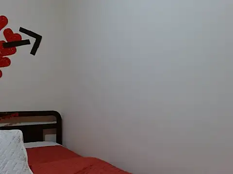 Snapshot of marilynbeautifullyhairy chatting on 01-07-25, 11:45 marilynbeautifullyhairy online show from 01-07-25, 11:45