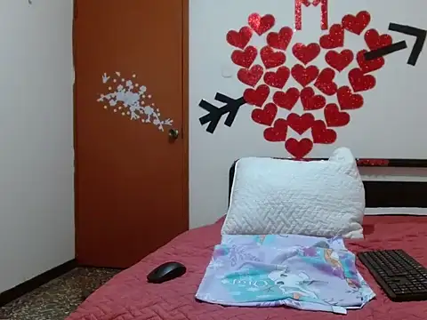 Snapshot of marilynbeautifullyhairy chatting on 01-16-25, 11:16 marilynbeautifullyhairy online show from 01-16-25, 11:16