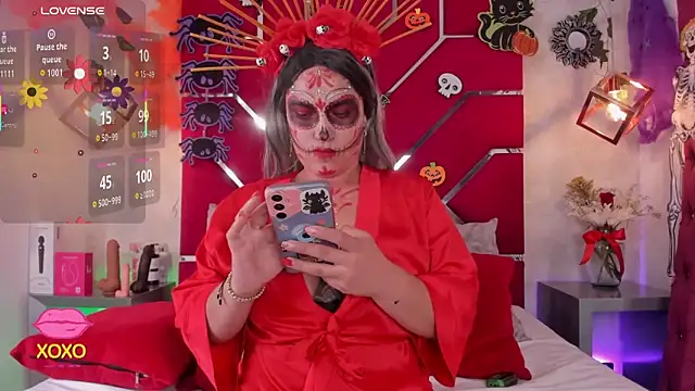 VeronicaOlson  online show from 10-21-25, 02:34