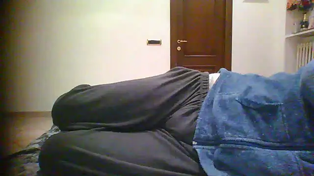 Snapshot of superdick3204 chatting on 03-18-25, 03:31 superdick3204 online show from 03-18-25, 03:31