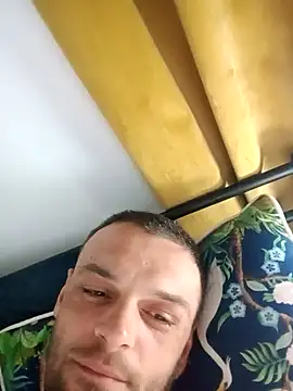 Snapshot of emileeion chatting on 11-09-25, 12:53 emileeion online show from 11-09-25, 12:53