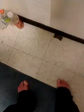 Snapshot of jayjay198080 chatting on 01-14-25, 07:43 jayjay198080 online show from 01-14-25, 07:43