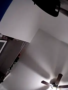 Snapshot of jayjay198080 chatting on 11-12-25, 09:10 jayjay198080 online show from 11-12-25, 09:10