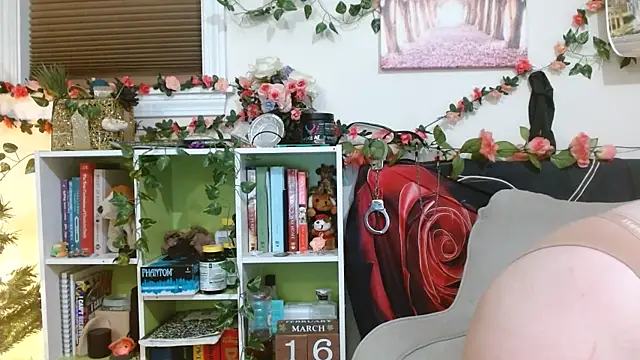 AverageRose online show from 03-16-26, 09:30