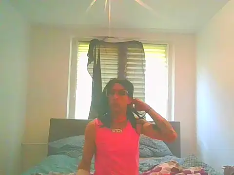 TamaraHardy online show from 12-16-25, 09:25