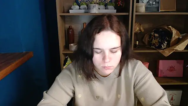 Snapshot of mini_girly chatting on 10-25-25, 02:02 mini girly online show from 10-25-25, 02:02