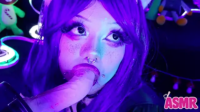 LaytonBox online show from 11-22-25, 03:00