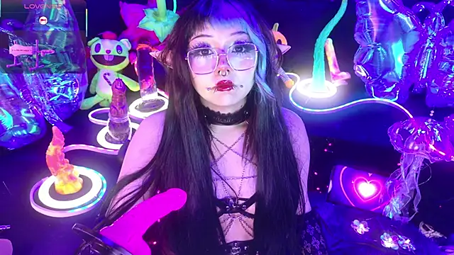 LaytonBox online show from 02-20-26, 02:39