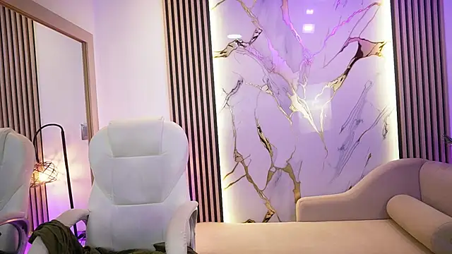 Emma Walkerr  online show from 04-08-26, 07:03