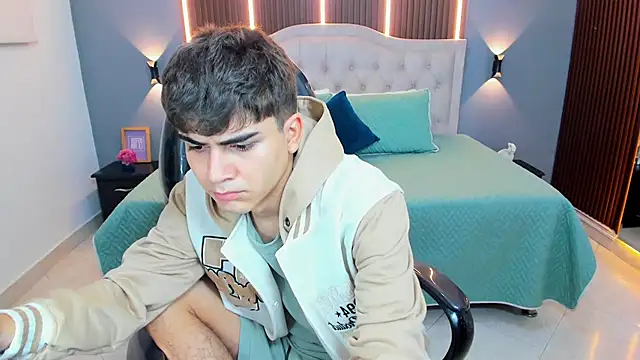 Tommy18   online show from 02-17-26, 03:36