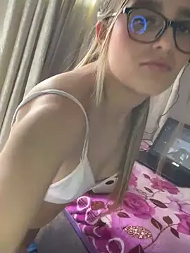 LunaShine  online show from 02-16-25, 06:21