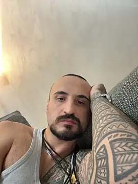 ilmaestoso online show from 11-17-25, 08:03