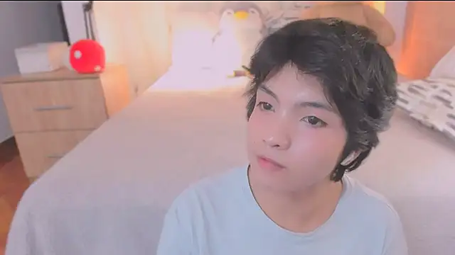 AllanYong18 online show from 02-24-26, 07:17