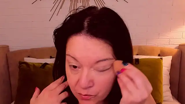 SarahGrays online show from 03-19-26, 03:54