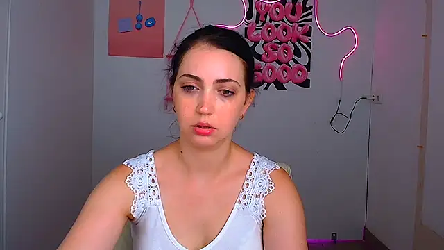 Snapshot of Amalia_amor chatting on 08-06-26, 05:53 Amalia amor online show from 08-06-26, 05:53