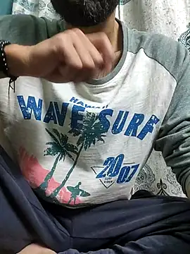 TOPMOON001 online show from 03-10-25, 08:26