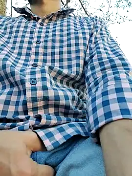 TOPMOON001 online show from 03-17-25, 10:49