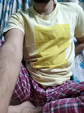 TOPMOON001 online show from 04-21-26, 08:01