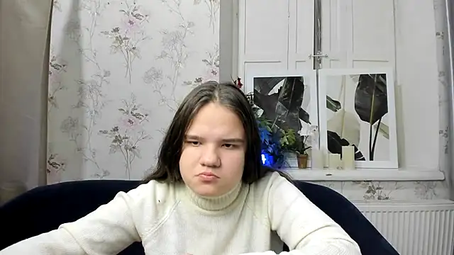 AdeleCruz online show from 01-10-25, 08:18