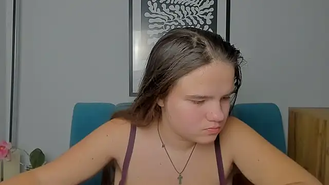 AdeleCruz online show from 01-15-26, 01:16