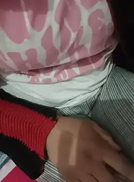 Snapshot of Monica-90 chatting on 01-09-25, 12:46 Monica-90 online show from 01-09-25, 12:46