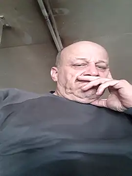 Schwach041967 online show from 04-23-26, 03:25