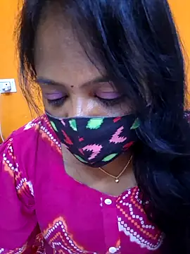 Snapshot of kanikasree chatting on 05-28-26, 01:19 kanikasree online show from 05-28-26, 01:19