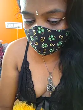 Snapshot of kanikasree chatting on 07-25-26, 04:32 kanikasree online show from 07-25-26, 04:32