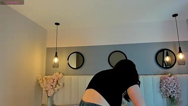 chelsea bolton  online show from 03-05-26, 12:34