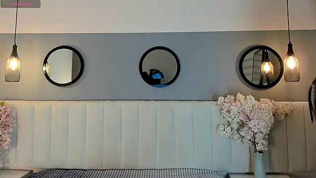 chelsea bolton  online show from 03-12-26, 12:55