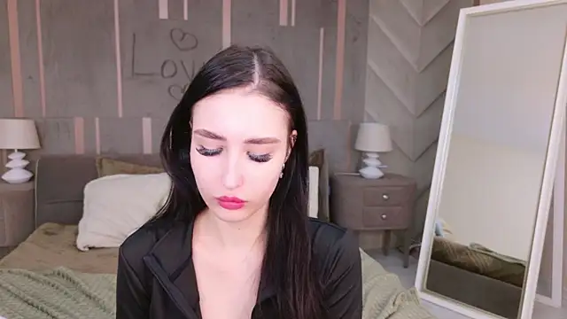 Snapshot of EmmaLawrens chatting on 02-23-25, 10:49 EmmaLawrens online show from 02-23-25, 10:49