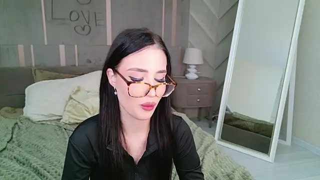 Snapshot of EmmaLawrens chatting on 02-23-25, 02:14 EmmaLawrens online show from 02-23-25, 02:14