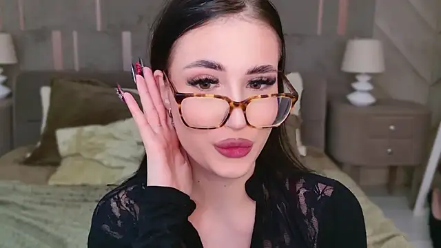 Snapshot of EmmaLawrens chatting on 03-13-25, 06:12 EmmaLawrens online show from 03-13-25, 06:12