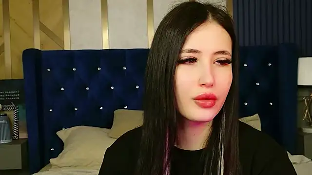 EmmaLawrens online show from 04-01-26, 10:38