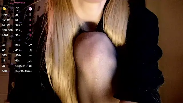 Emily  Mooree online show from 10-11-25, 07:40