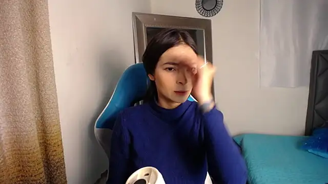 Aleska Miami online show from 10-17-25, 02:19