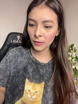Aleska Miami online show from 06-24-26, 04:17