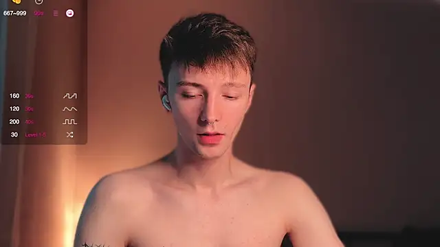 Snapshot of Calvin_Polanski chatting on 09-23-25, 11:13 Calvin Polanski online show from 09-23-25, 11:13