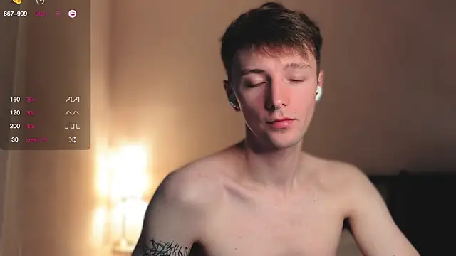 Snapshot of Calvin_Polanski chatting on 10-05-25, 05:17 Calvin Polanski online show from 10-05-25, 05:17