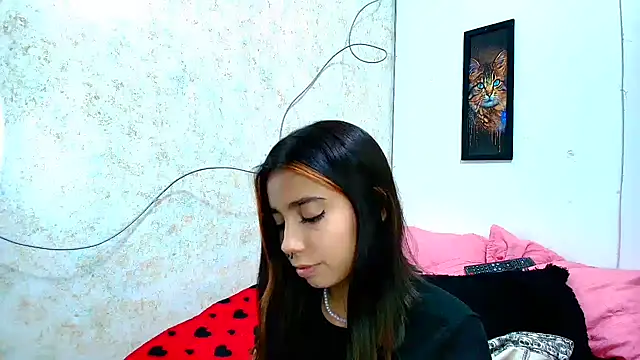 Rousse violett online show from 03-14-25, 09:32