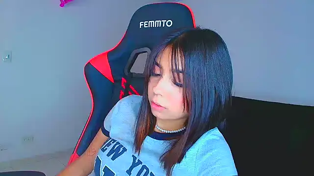 Rousse violett online show from 09-23-25, 07:50