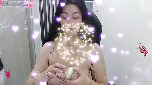 minnie9009 online show from 03-18-25, 08:14