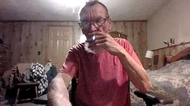 Snapshot of Aldick68 chatting on 02-15-25, 12:59 Aldick68 online show from 02-15-25, 12:59