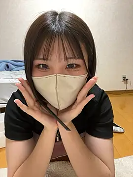 sakuchaaa 2525 online show from 10-04-25, 09:07