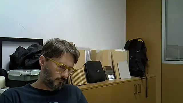 Cellino4 online show from 10-01-25, 04:02