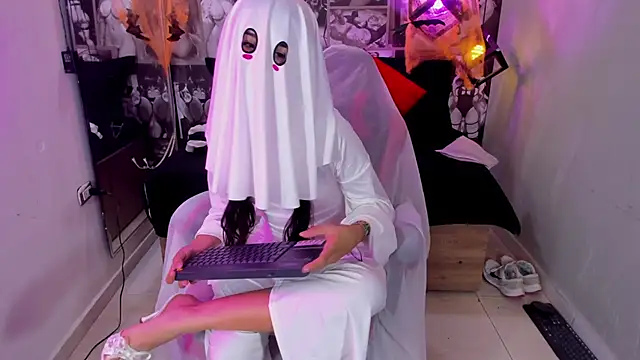 Lil ceyy online show from 10-21-25, 08:20